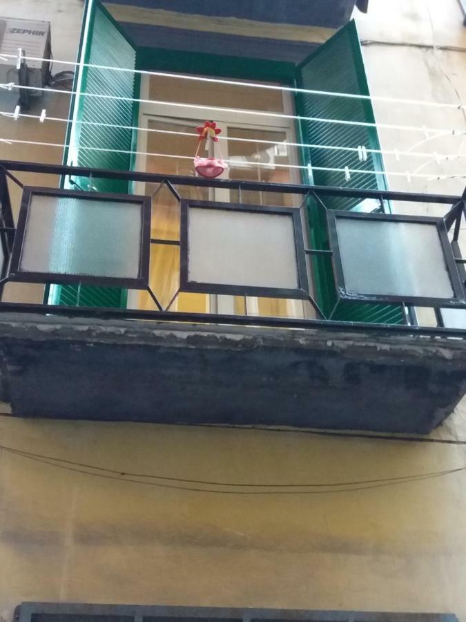 ナポリCasa Lillina A Toledo , Near Piazza Del Plebiscitoアパートメント エクステリア 写真
