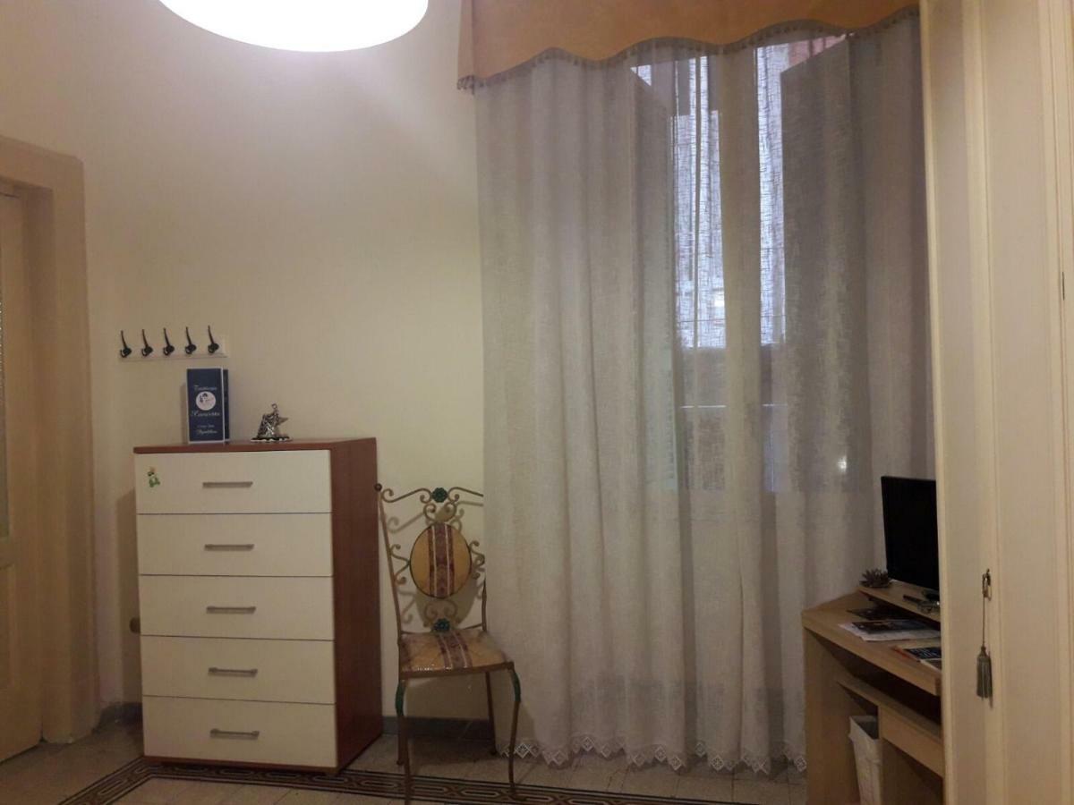 ナポリCasa Lillina A Toledo , Near Piazza Del Plebiscitoアパートメント エクステリア 写真