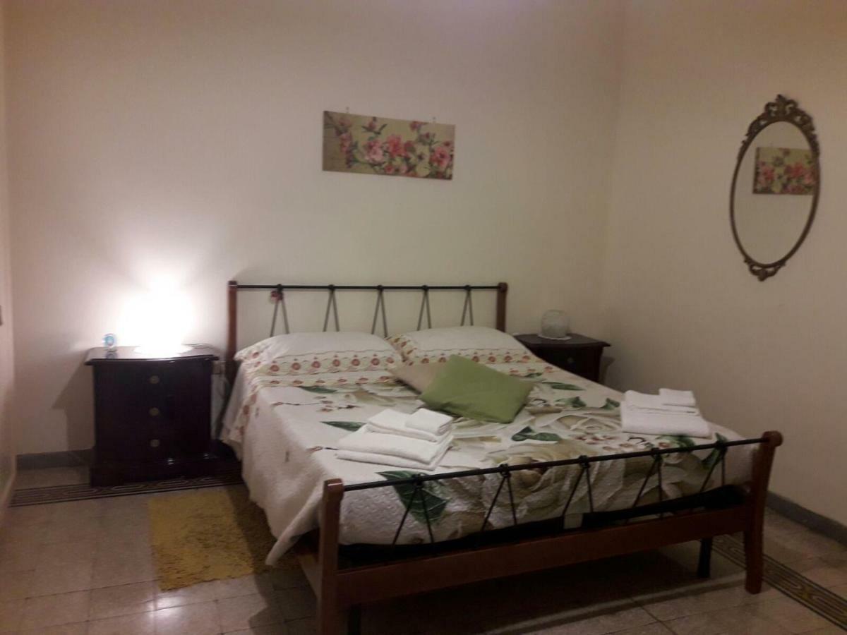 ナポリCasa Lillina A Toledo , Near Piazza Del Plebiscitoアパートメント エクステリア 写真