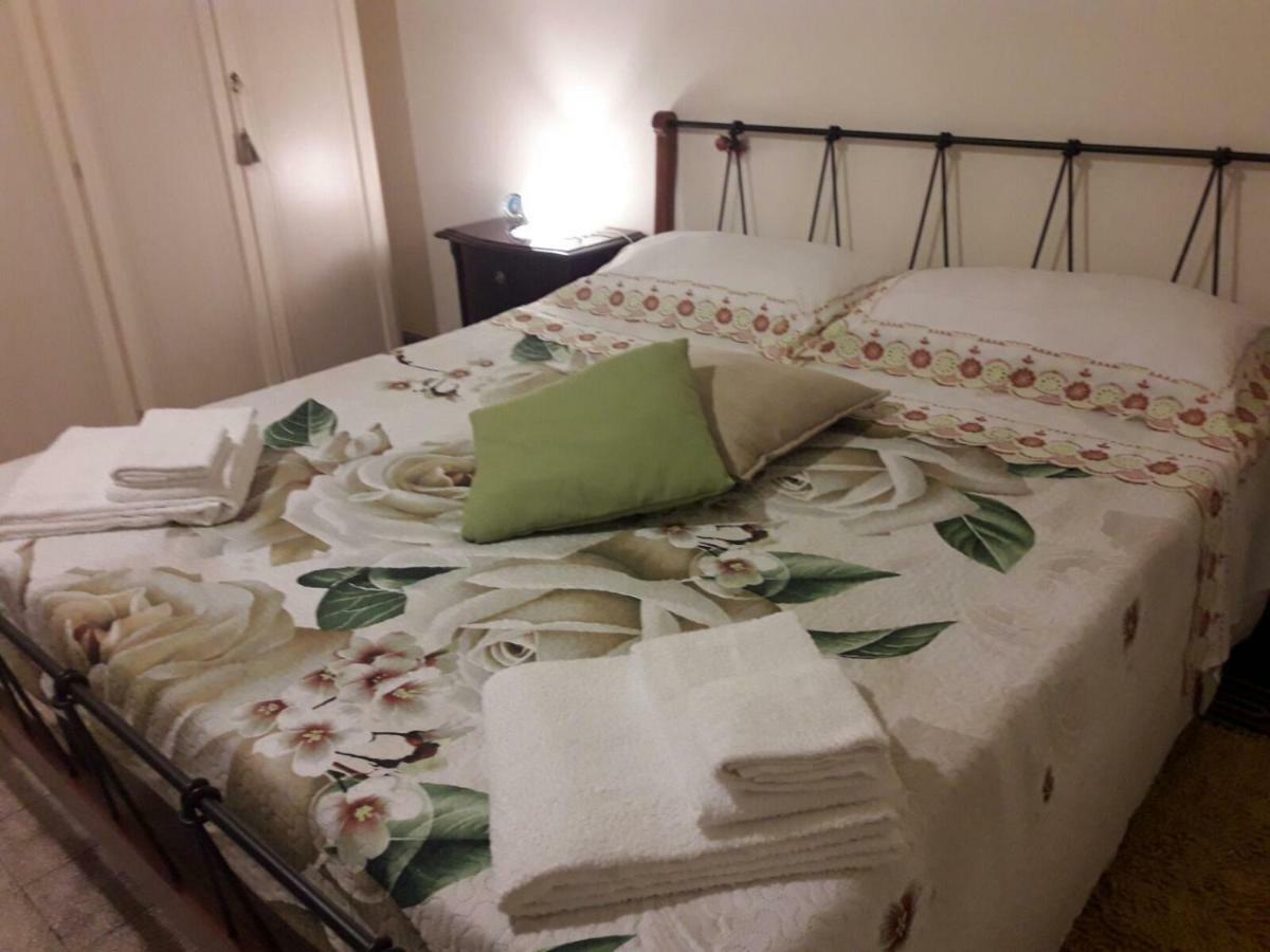 ナポリCasa Lillina A Toledo , Near Piazza Del Plebiscitoアパートメント エクステリア 写真